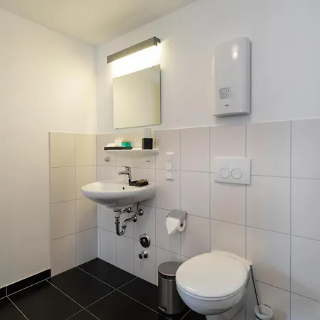 Schoenes Serviced Apartment In Frankfurt Am Main 프랑크푸르트